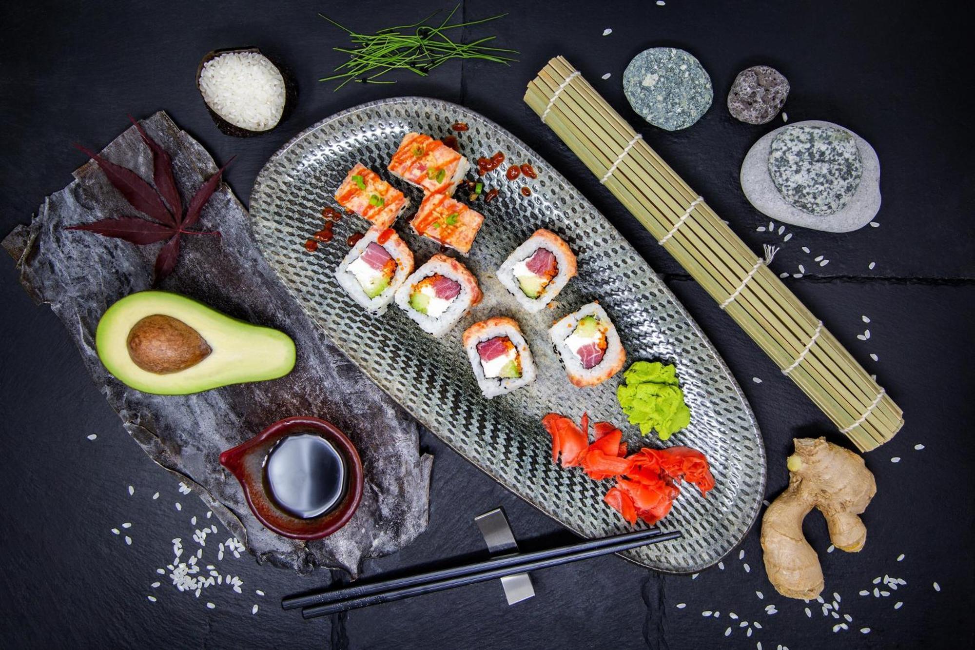 Sheraton Batumi Hotel Kültér fotó Sushi