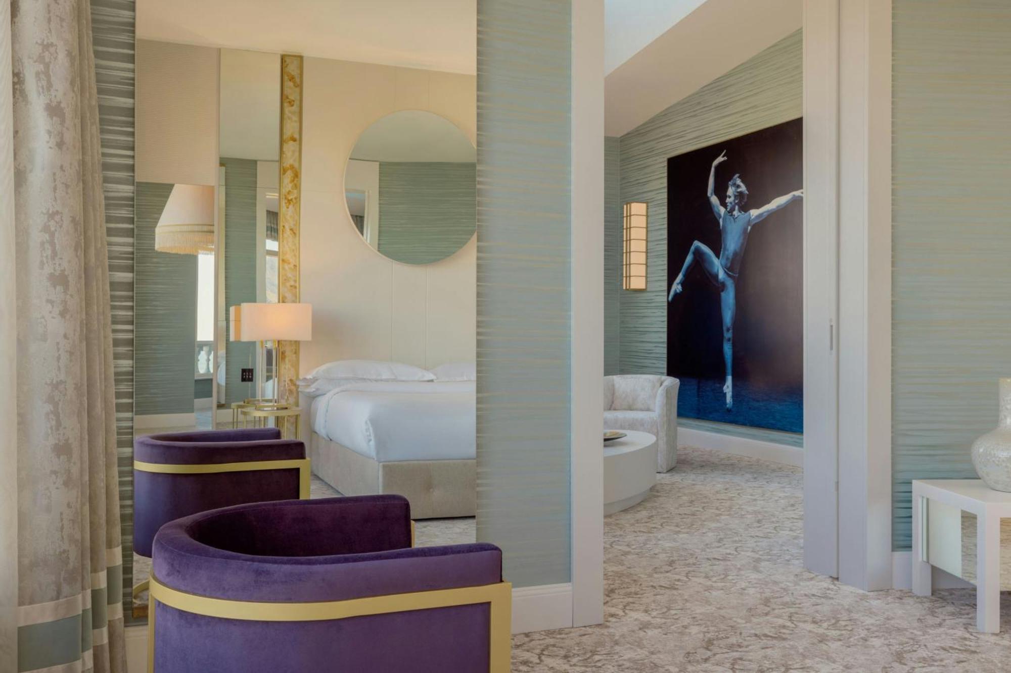 Sheraton Batumi Hotel Kültér fotó A suite at the Mandarin Oriental